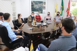 Núcleo de Parques Aquáticos da Acig cobra pavimentação asfáltica na Rota das Águas