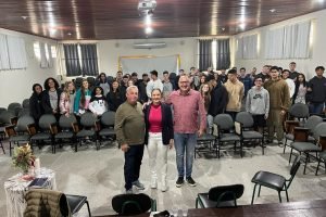 Acig leva informações sobre empreendedorismo para escola estadual